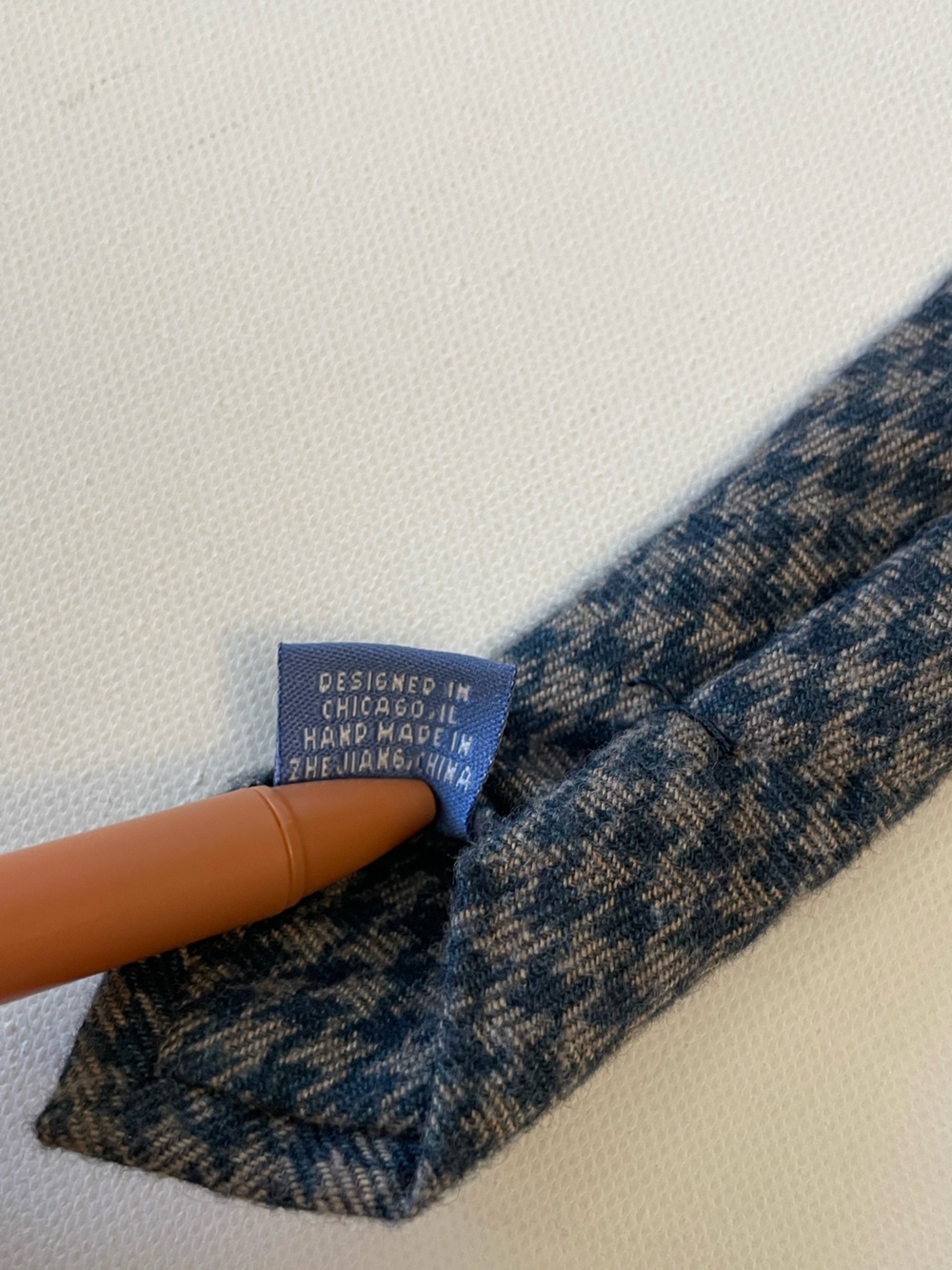 The Tie Bar 100% Cotton Tan/Teal Houndstooth Tie (2.5in x 59.75in) - Picture 7 of 7